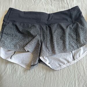 Lulu lemon Up-Short Low-rise black & white spotted shorts